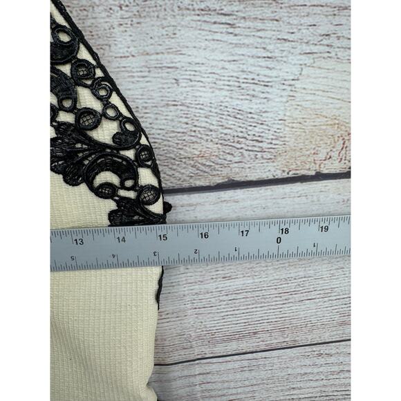 Manning Cartell Enamel Peplum Crochet Cocktail Dress Womens 10 Cream Black NEW - Picture 12 of 14